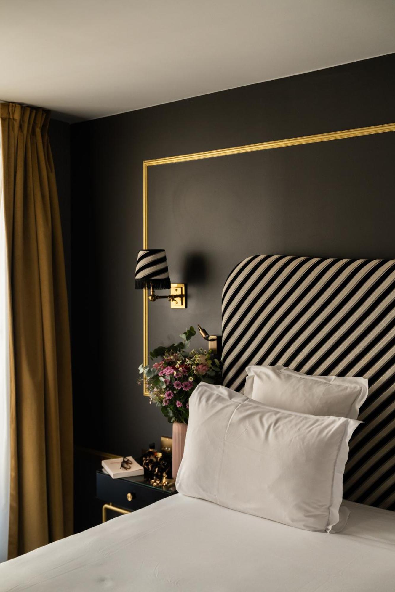 Snob Hotel Hotel